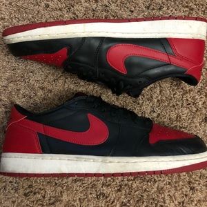 Air Jordan 1 Bred Low